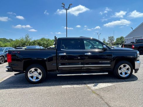 Used 2018 Chevrolet Silverado 1500 LTZ w/ Sport Package AWD/4WD image 4