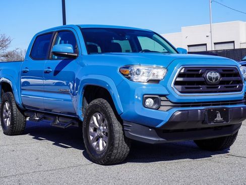 Used 2019 Toyota Tacoma SR5 image 5