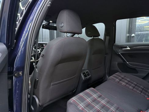 Used 2018 Volkswagen GTI Autobahn image 18