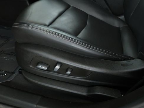 Used 2022 Cadillac XT6 Sport image 10