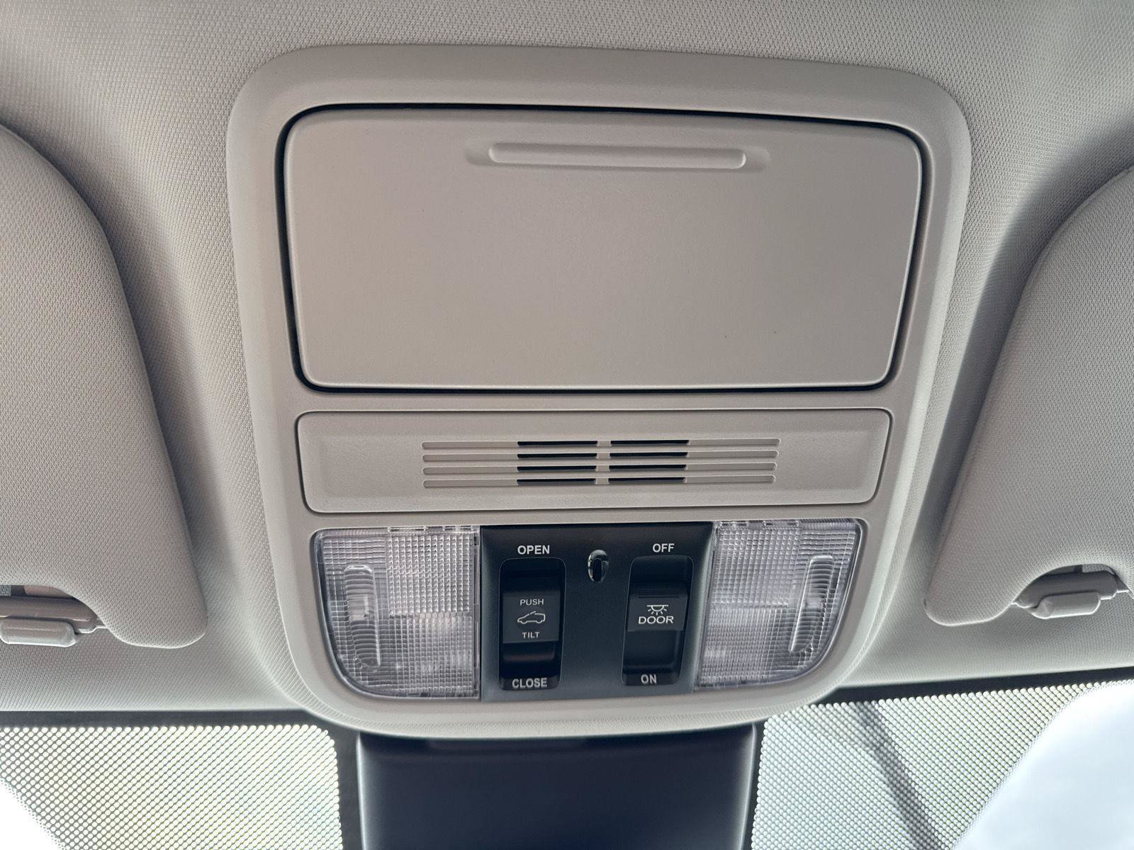 Certified 2026 Honda Odyssey Touring image 35