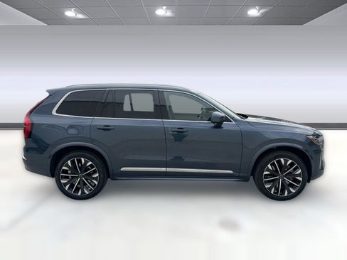 New 2026 Volvo XC90 T8 Plus AWD/4WD image 8