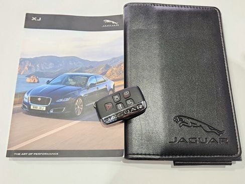 Used 2019 Jaguar XJ AWD image 34