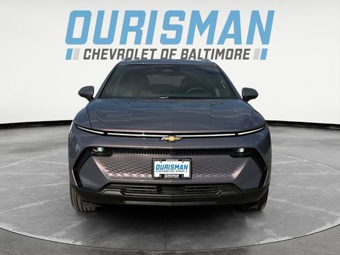 New 2026 Chevrolet Equinox EV LT image 8