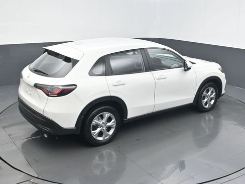 Certified 2025 Honda HR-V LX image 21