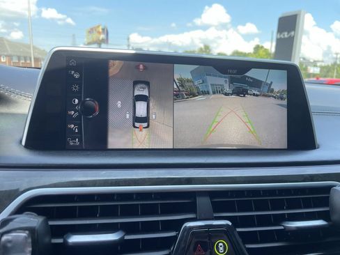 Used 2016 BMW 750i RWD image 13