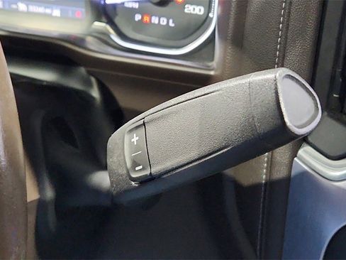 Used 2019 GMC Sierra 1500 SLT image 24