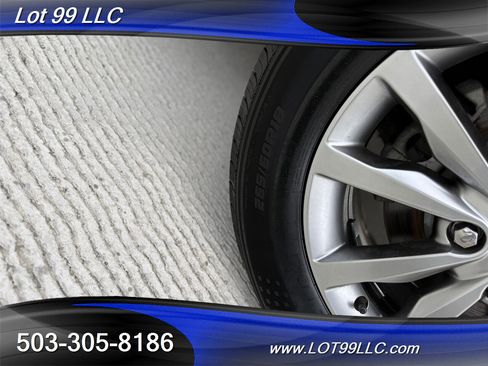 Used 2018 Dodge Durango SXT w/ 3rd Row Seating Group AWD/4WD image 46