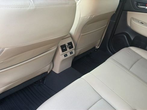 Used 2015 Subaru Outback 2.5i Limited image 32