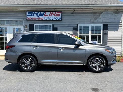 Used 2019 INFINITI QX60 Luxe w/ Essential Package AWD/4WD image 1