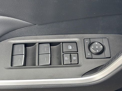 New 2025 Toyota RAV4 XLE image 10