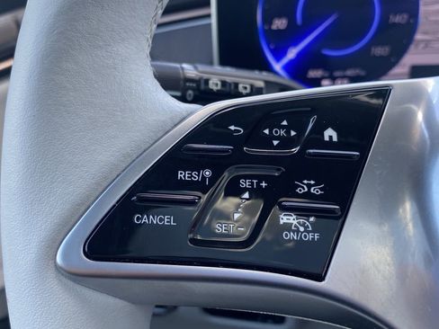 Certified 2023 Mercedes-Benz EQE 500 4MATIC SUV image 11