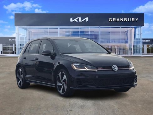 Used 2019 Volkswagen Golf 4-Door image 3