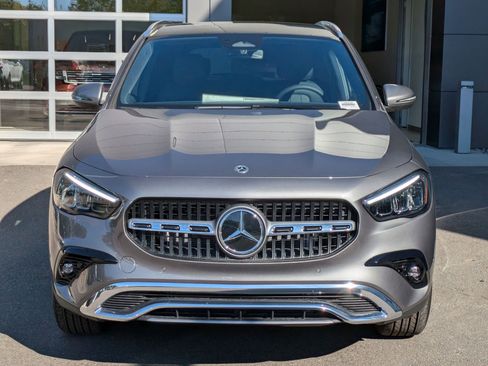 New 2025 Mercedes-Benz GLA 250 4MATIC image 9