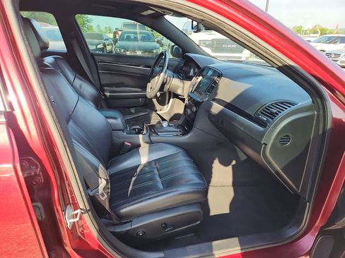 Used 2019 Chrysler 300 S image 21