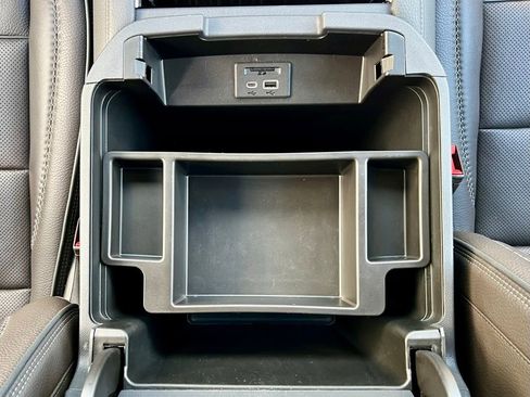 Used 2021 GMC Yukon Denali w/ Denali Premium Package image 43