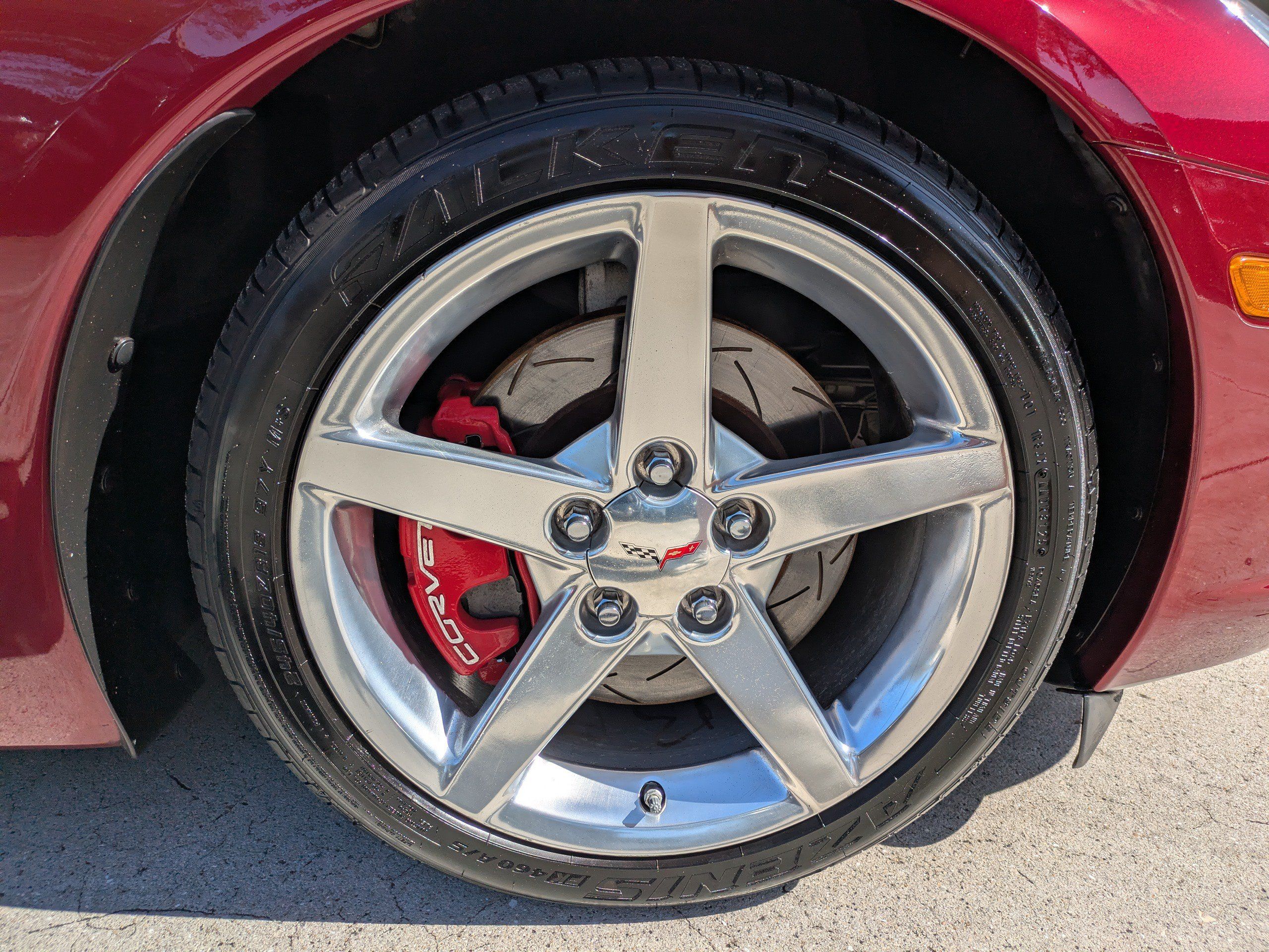 Used 2006 Chevrolet Corvette Coupe w/ Preferred Equipment Group RWD image 11