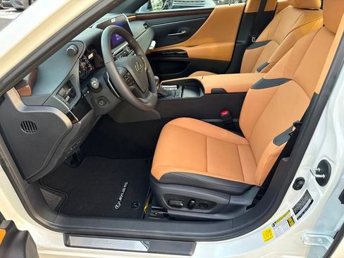 New 2025 Lexus ES 350 w/ Premium Package image 14