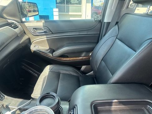 Used 2020 Chevrolet Tahoe LT w/ Luxury Package AWD/4WD image 14