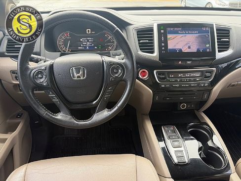 Used 2016 Honda Pilot Touring image 24