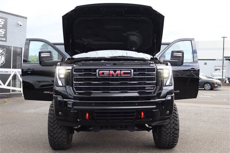 Used 2025 GMC Sierra 3500 AT4 w/ AT4 Premium Plus Package AWD/4WD image 47