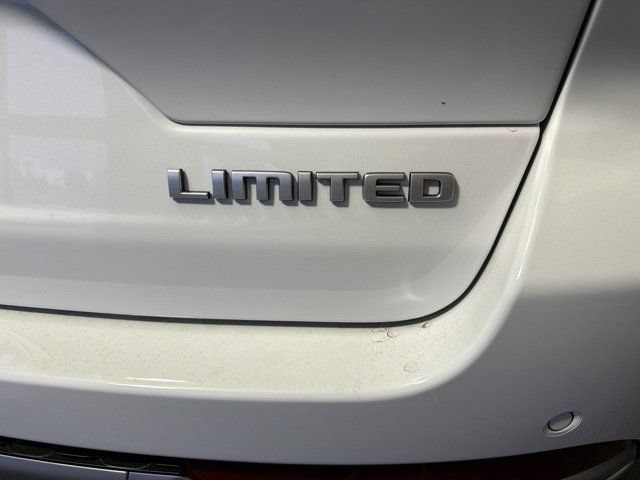 New 2026 Jeep Grand Cherokee Limited w/ Trailer Tow Package AWD/4WD image 10