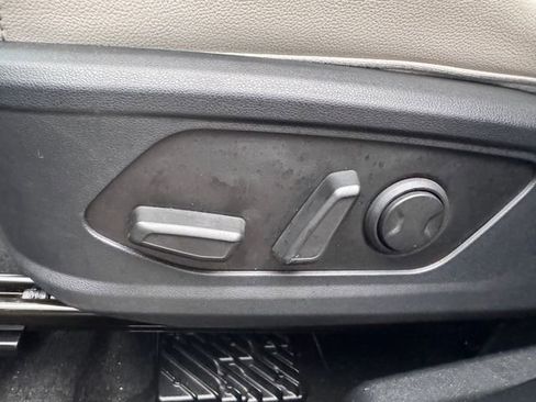 Used 2022 Hyundai Tucson Limited image 13