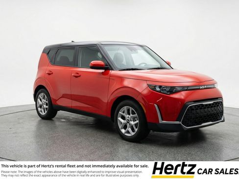 Used 2025 Kia Soul LX w/ LX Technology Package image 1