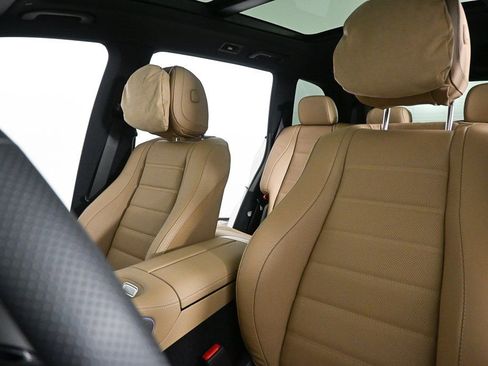 New 2026 Mercedes-Benz GLS 580 4MATIC image 5