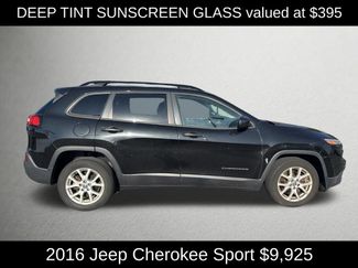 Used 2016 Jeep Cherokee Sport FWD video 2