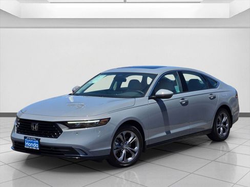 Used 2026 Honda Accord EX-L image 9