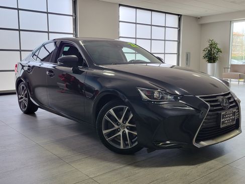 Used 2020 Lexus IS 300 image 7