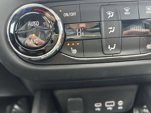 Certified 2023 Chevrolet TrailBlazer RS w/ Convenience Package image 19