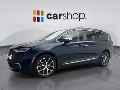 Used 2022 Chrysler Pacifica Limited
