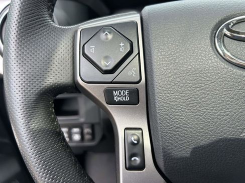 Used 2017 Toyota Tacoma Limited w/ Tow Package AWD/4WD image 20