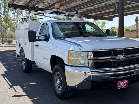 Used 2008 Chevrolet Silverado 3500 W/T RWD image 7