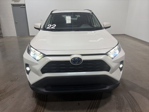 Used 2022 Toyota RAV4 XLE Premium image 38