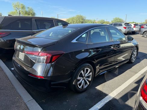 Used 2025 Honda Civic LX image 4