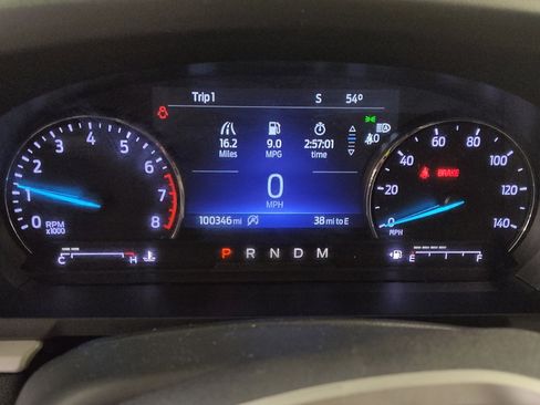 Used 2020 Ford Explorer XLT image 23