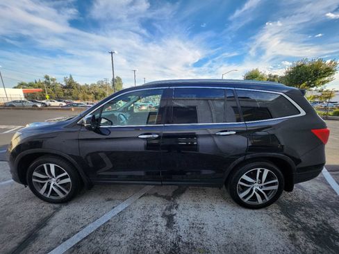 Used 2016 Honda Pilot Touring image 2