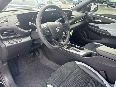 Certified 2025 Buick Envista Preferred image 10