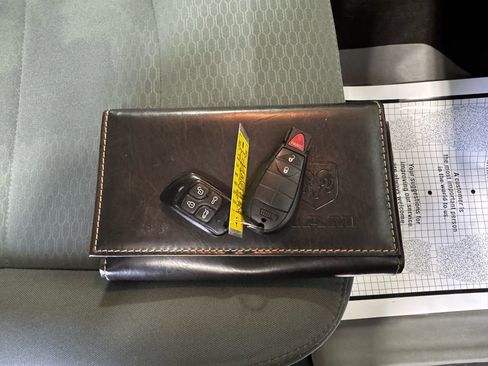 Used 2016 RAM 2500 Tradesman w/ Chrome Appearance Group image 29