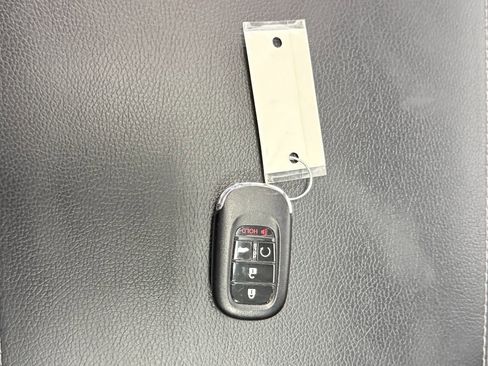 Used 2024 Honda Pilot Touring image 38