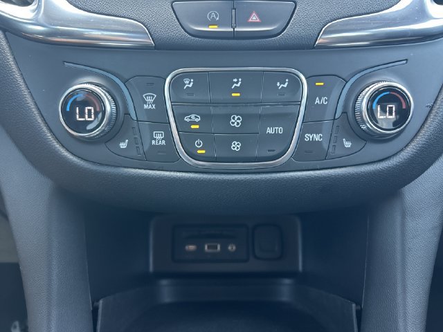 Used 2022 Chevrolet Equinox LT FWD image 31