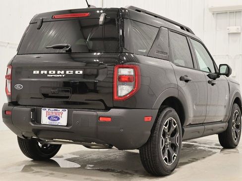 New 2025 Ford Bronco Sport Outer Banks w/ Outer Banks Tech Package+ image 8