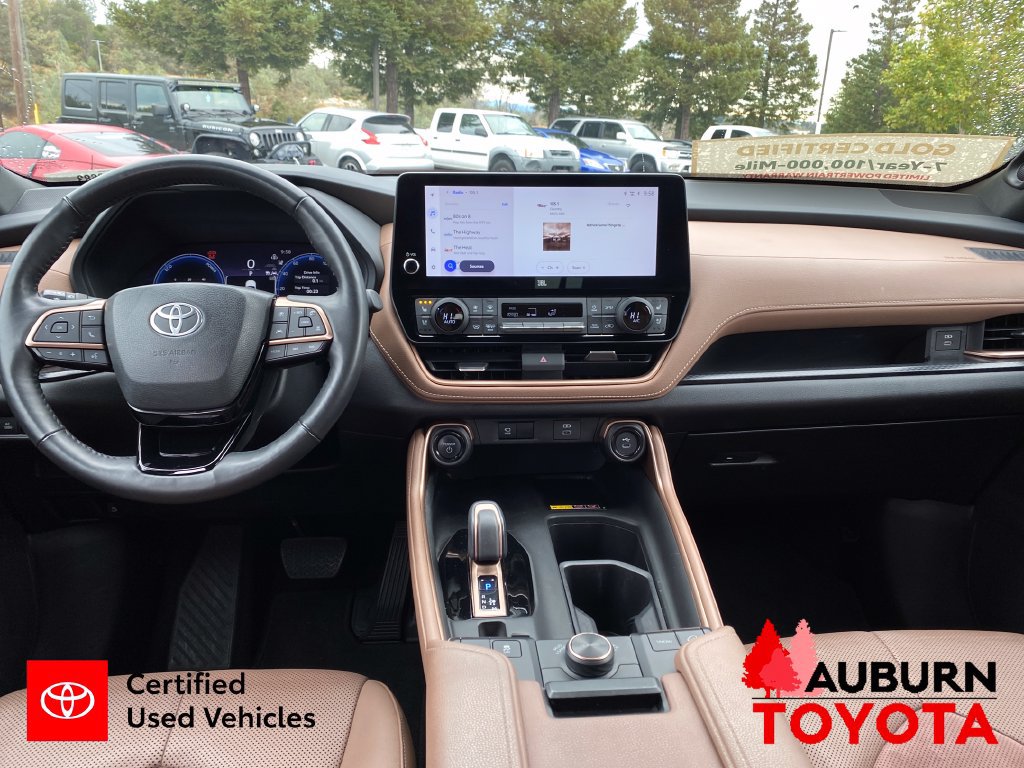 Certified 2025 Toyota Grand Highlander AWD Hybrid image 13
