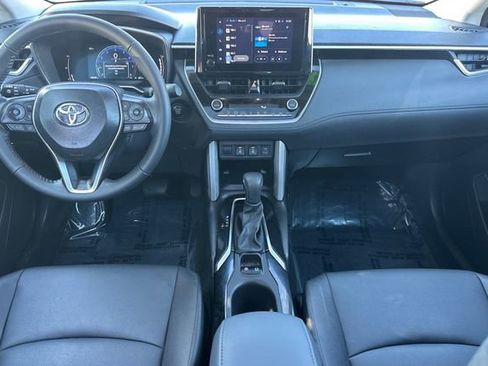 Certified 2025 Toyota Corolla Cross XLE w/ Convenience Package image 15