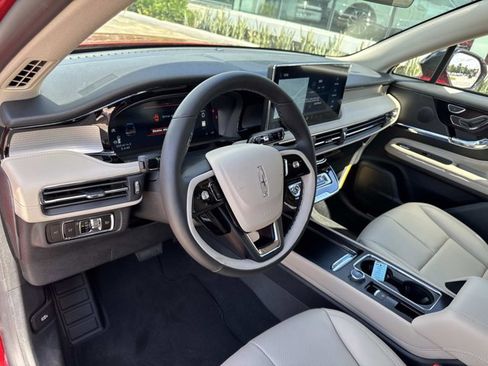 New 2026 Lincoln Corsair Premiere image 14