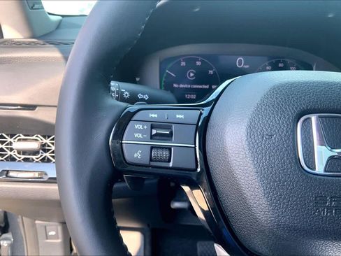 Used 2023 Honda Accord Touring image 21