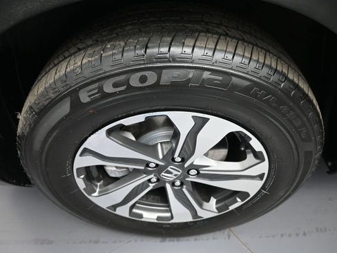 Used 2020 Honda CR-V LX image 14